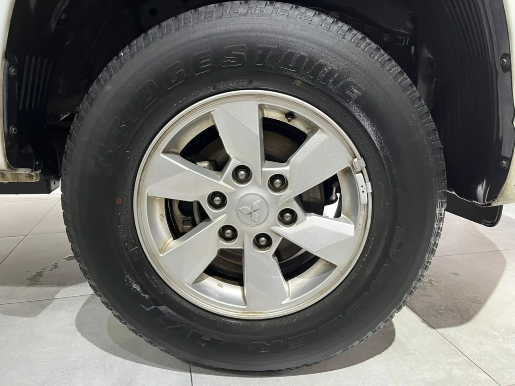 imagen 0 de vehiculo con id 2209